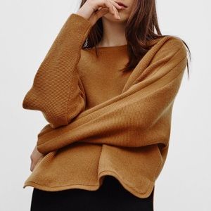 NWT Aritzia Babaton Avery sweater